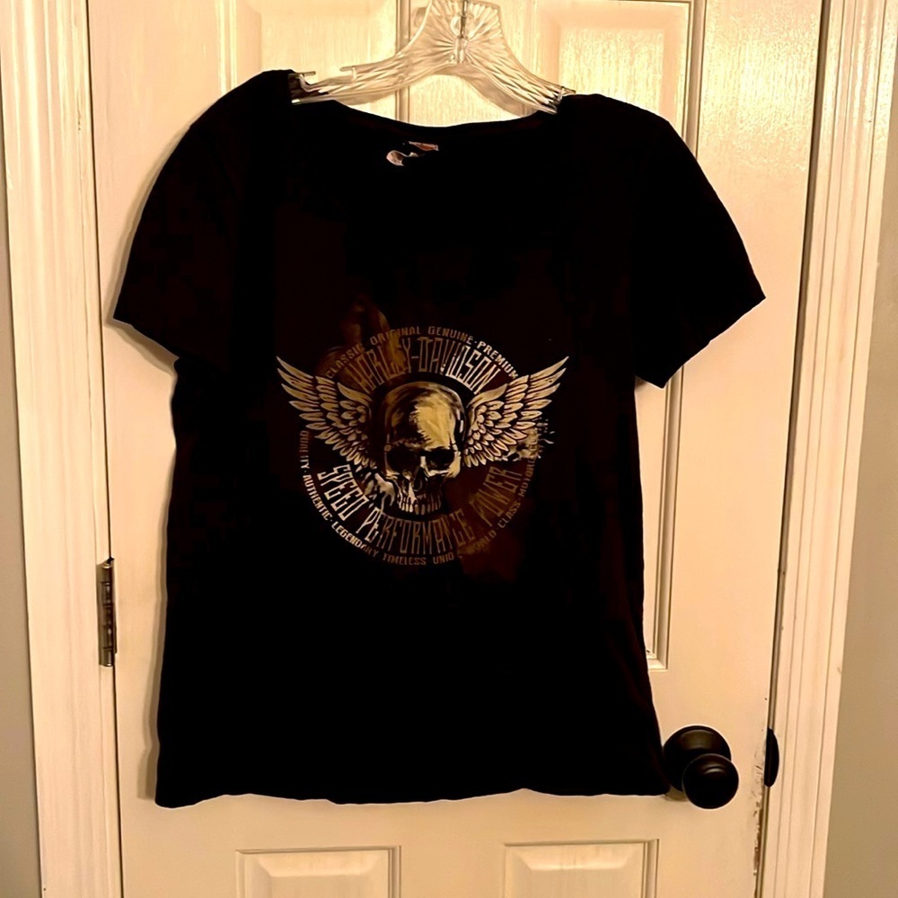 Harley Davidson Lakeville MN women’s large Tshirt